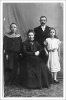 Christian Julius Hansen og hustru Sørine Madsen med børnene Magnus og Mary